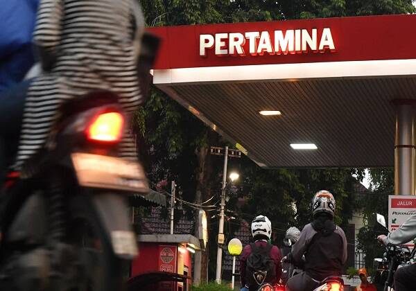 Indonesia's oil giants switch to pharmaceuticals due to sluggish fuel demand