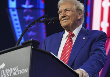 特朗普对华态度转变：债务压力下的合作信号