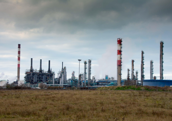 化工“春汛”暗流涌：68.8%产品涨价，是真复苏还是节前幻觉？