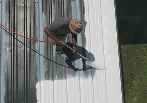 净利创纪录，却“卖身”对手？艾仕得在合并前扔下最后一张“王炸”